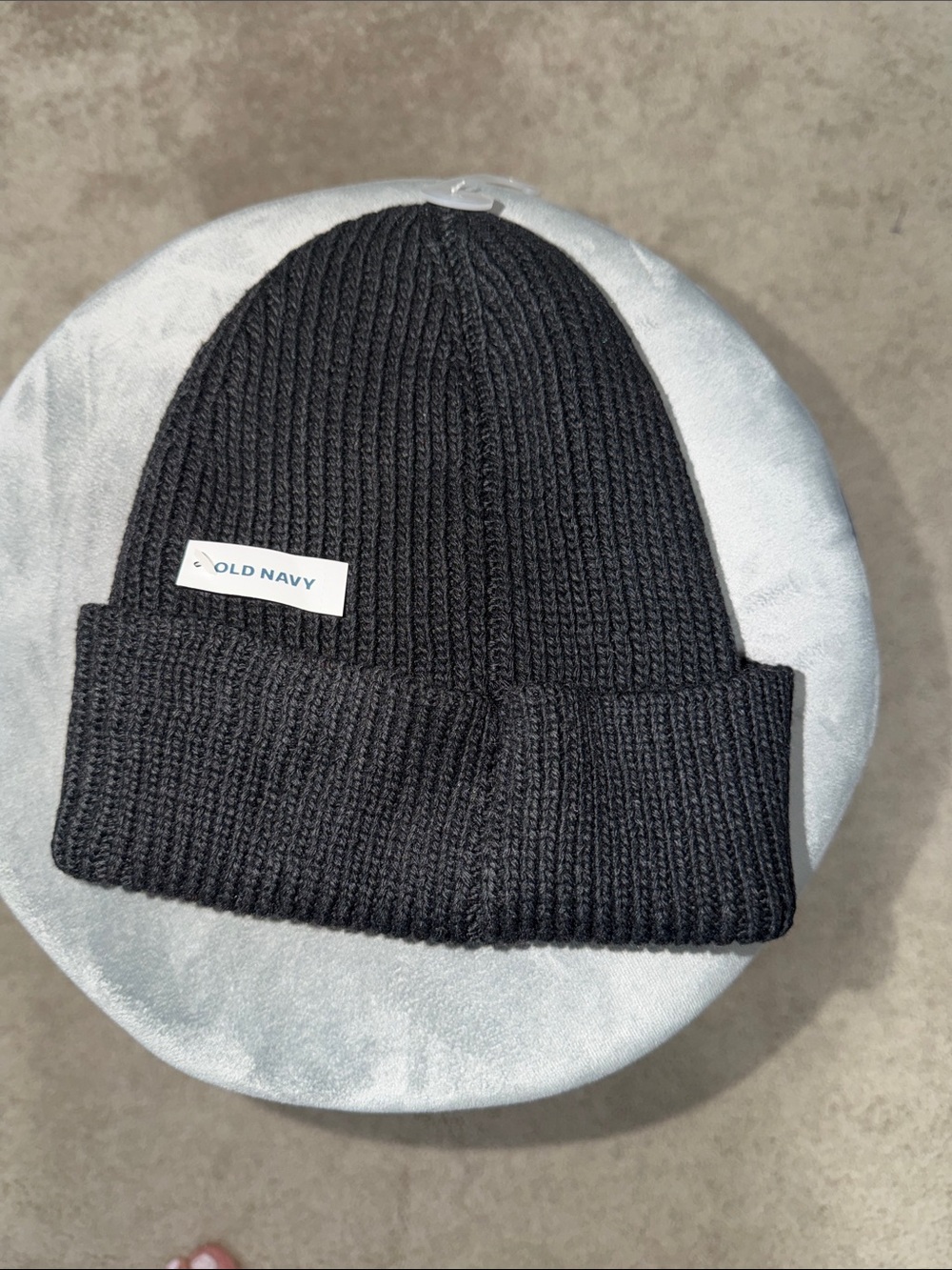 NWT Old Navy women's Black Knit Beanie